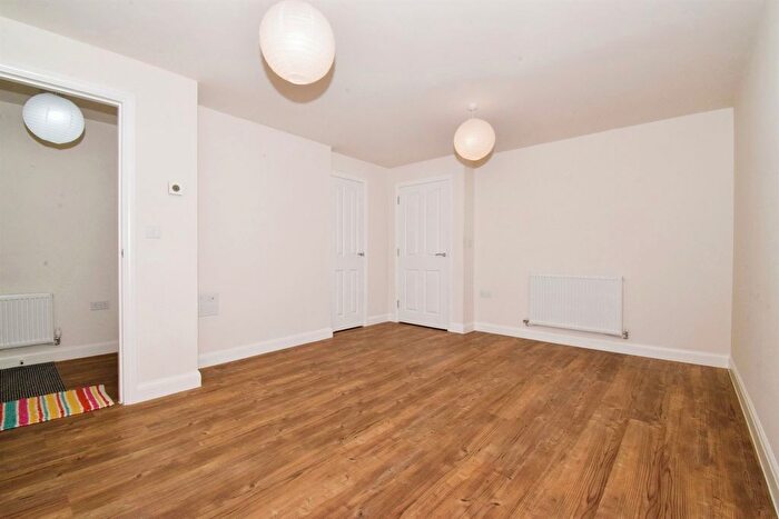 3 Bedroom End Of Terrace House For Sale In Mould Pen, Wigston, LE18