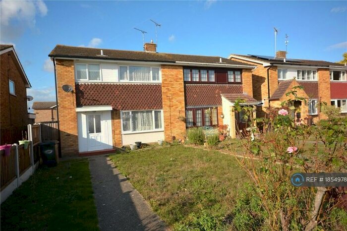 3 Bedroom Semi-Detached House To Rent In Chelmsford, Chelmsford, CM1