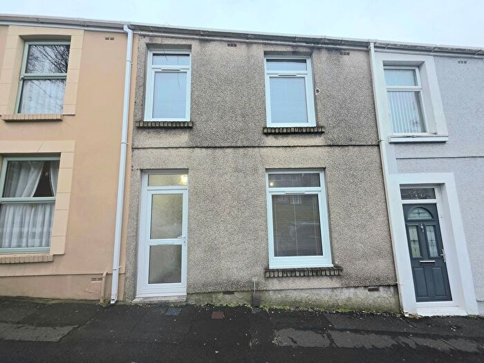 3 Bedroom Terraced House For Sale In Llangyfelach Road, Treboeth, SA5