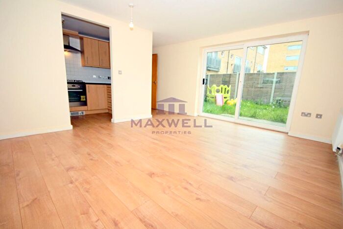 1 Bedroom Flat To Rent In Miles Drive, Thamesmead, SE28