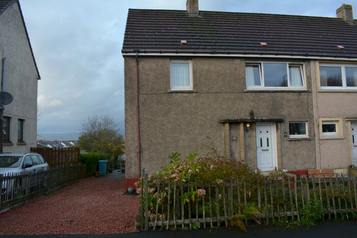 3 Bedroom Semi-Detached House For Sale In Burnbrae Road, Auchinloch, Glasgow, G66