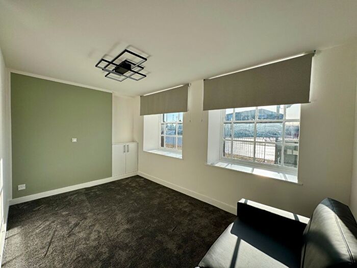 1 Bedroom Flat To Rent In Regent Quay, City Centre, Aberdeen, AB11