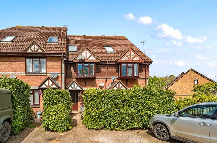 1 Bedroom Maisonette To Rent In Abinger Way, Guildford, Surrey, GU4