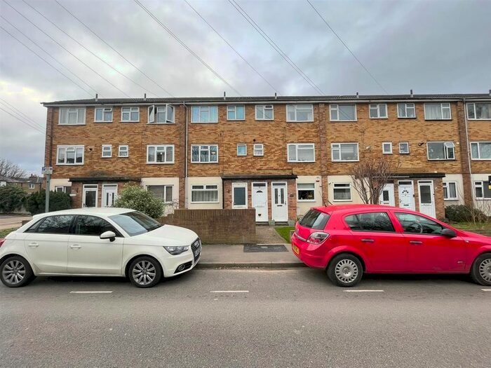 2 Bedroom Property To Rent In Elthorne Road, Uxbridge, UB8