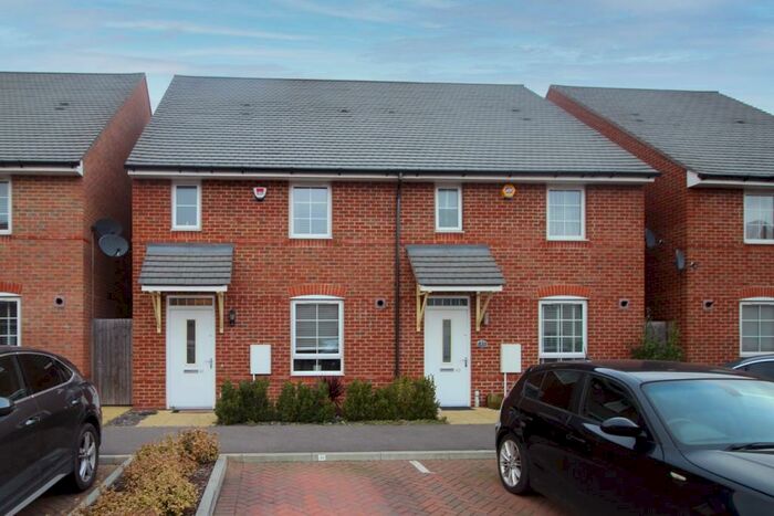 3 Bedroom End Of Terrace House To Rent In Malt Kiln Place Stone, DA2