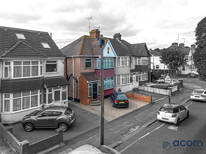 3 Bedroom Semi-Detached House For Sale In Grove Park, Kingsbury, London, NW9