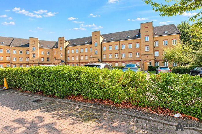3 Bedroom Flat To Rent In Kidman Close, Gidea Park, RM2