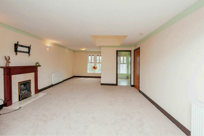 3 Bedroom House To Rent In Wellfield Court, Marsh, Huddersfield, HD3