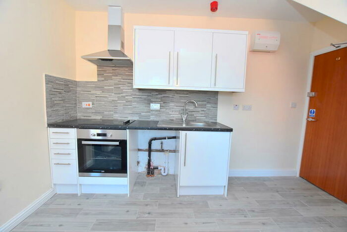 1 Bedroom Flat To Rent In Hartshill Road, Stoke-on-Trent, ST4