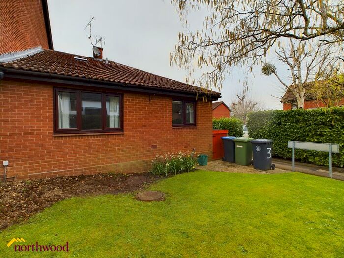 1 Bedroom Bungalow To Rent In Husbandmans Close, Shipston-on-Stour, CV36