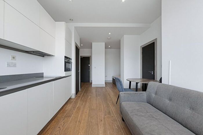Studio To Rent In Philpot Street, London, E1