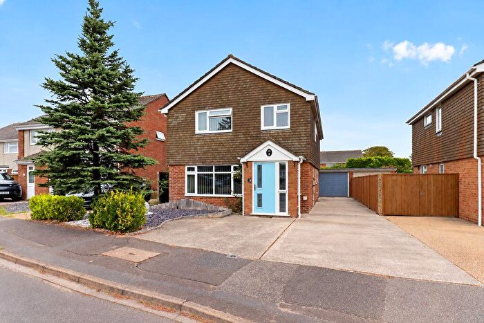 4 Bedroom Detached House For Sale In Nelson Drive, Mudeford, Christchurch, BH23