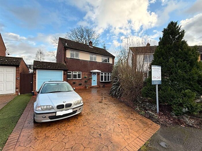 3 Bedroom Country House For Sale In Nightingale Gardens, Sandhurst, Berkshire, GU47