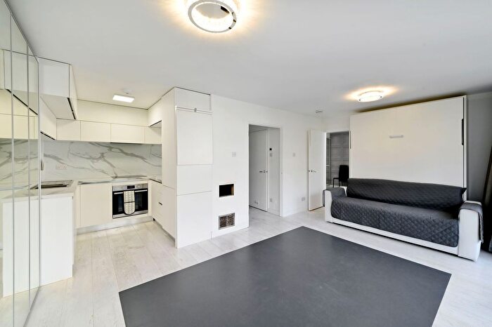 1 Bedroom Flat To Rent In Holcroft Court, Fitzrovia, W1W