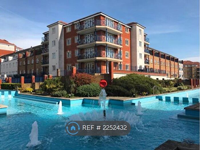 2 Bedroom Flat To Rent In Sovereign Harbour, Eastbourne, BN23