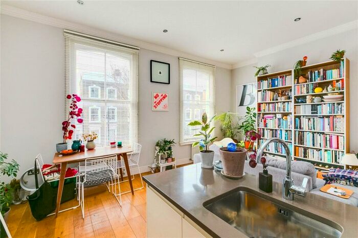 2 Bedroom Flat To Rent In Northchurch Road, Islington, N1