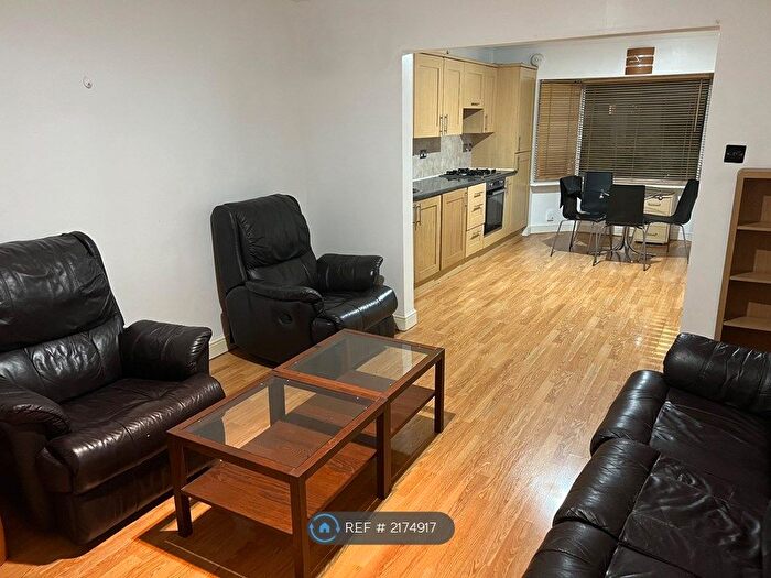 1 Bedroom Flat To Rent In Colindeep Lane, Hendon London, NW4