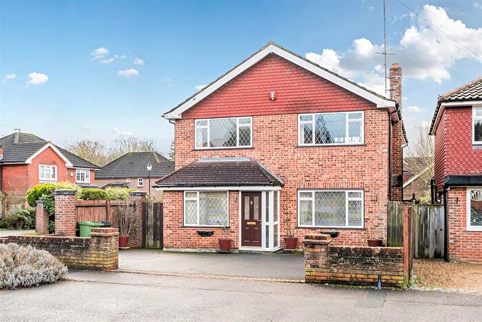 4 Bedroom Detached House For Sale In Bramley Way, Ashtead, KT21