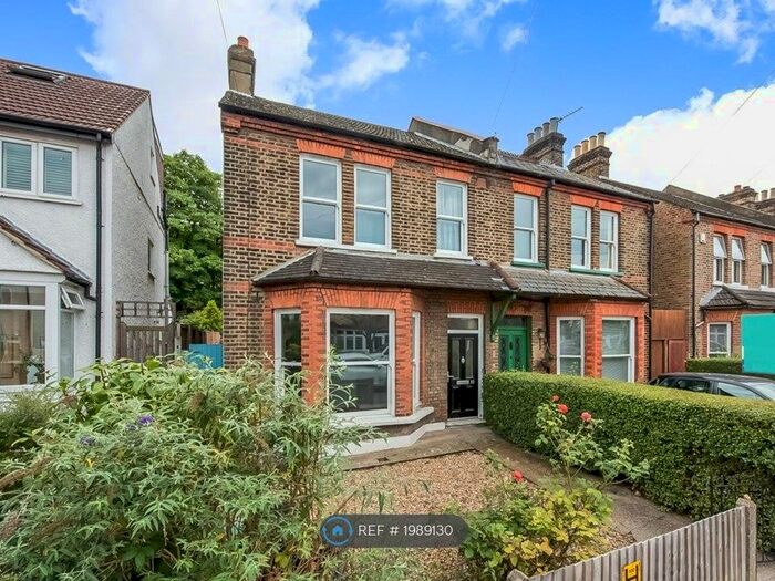 1 Bedroom Flat To Rent In Warwick Road, London, SE20
