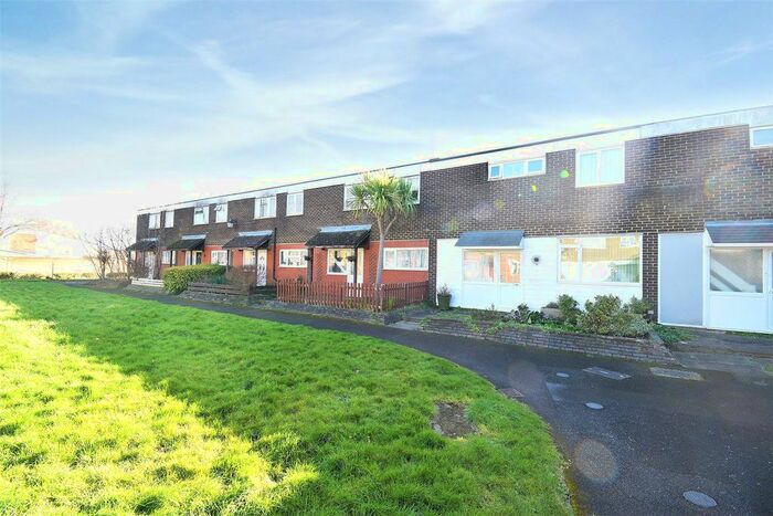 3 Bedroom Terraced House To Rent In Kingsley Road, Farnborough, Hampshire, GU14