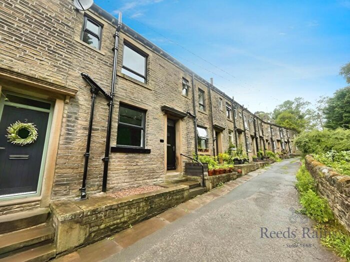 2 Bedroom Terraced House For Sale In Brook Terrace, Luddenden, Halifax, HX2
