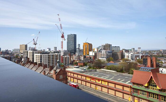 2 Bedroom Apartment To Rent In Apt . :: One Silk Street, M4