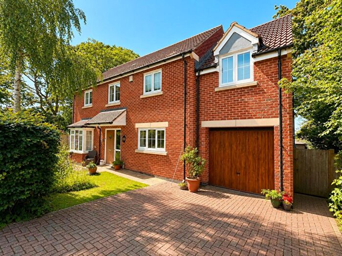 4 Bedroom Detached House For Sale In Waverley Close, Rangeworthy, Bristol, BS37