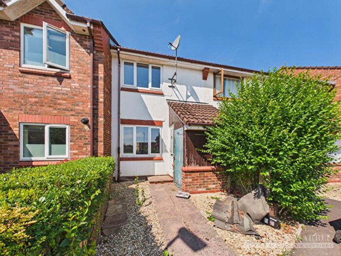 2 Bedroom Terraced House For Sale In Primrose Close, Gillingham, SP8