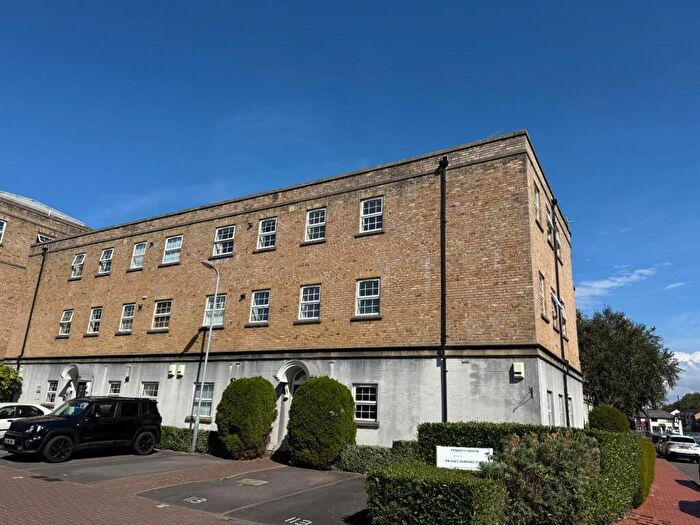 1 Bedroom Flat For Sale In Llwyn Passat, Penarth Marina, CF64