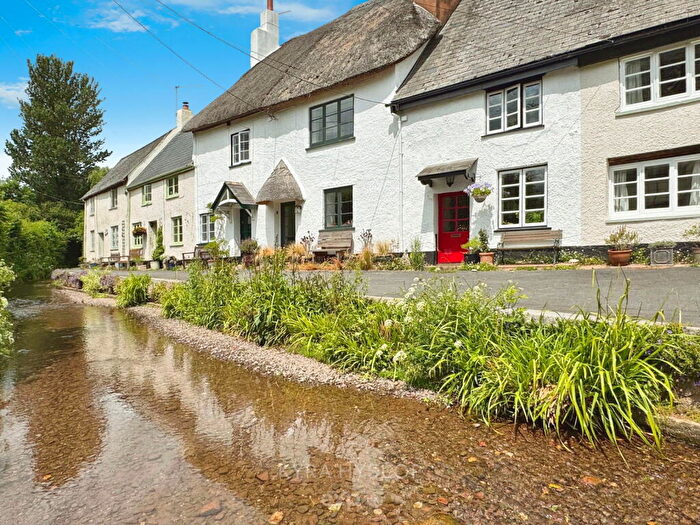 2 Bedroom Cottage For Sale In The College, Ide, Exeter, EX2