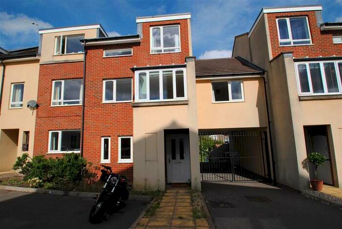 5 Bedroom Terraced House To Rent In Arthur Milton Street, Ashley Down, Bristol, BS7