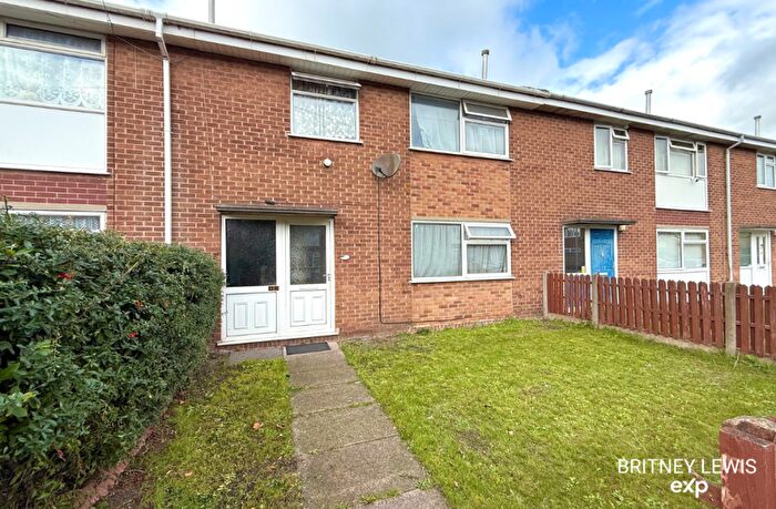 3 Bedroom Terraced House For Sale In Grange Close, Burton-on-Trent, DE14