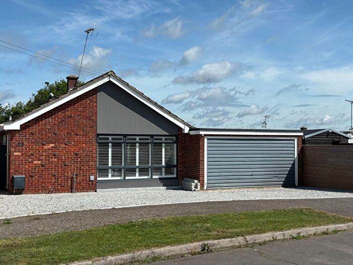 2 Bedroom Bungalow For Sale In Highfield Rise, Althorne, Chelmsford, CM3