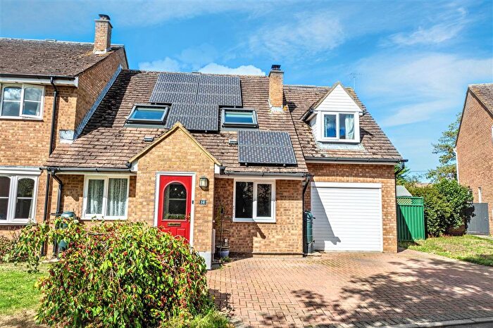 4 Bedroom Semi Detached House For Sale In Saxel Close, Aston, Bampton, OX18