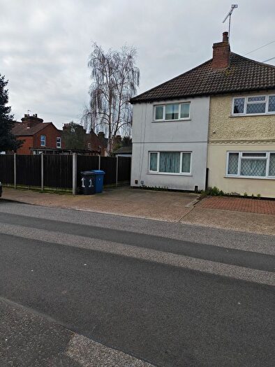 3 Bedroom Semi Detached House To Rent In Reading Road, Ipswich, IP4