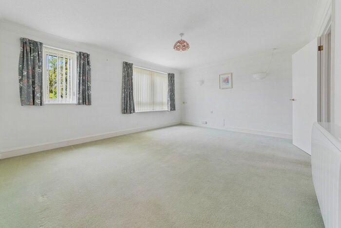 1 Bedroom Flat To Rent In Greville Court, Greville Park Road, Ashtead, Surrey, KT21