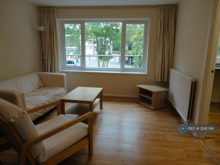 1 Bedroom Flat To Rent In Freethorpe Close, London, SE19