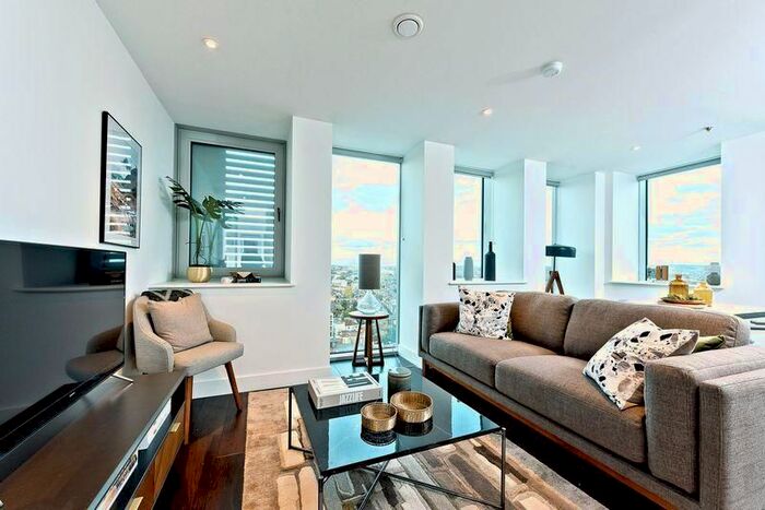 2 Bedroom Flat To Rent In Christchurch Road, Mitcham, SW19