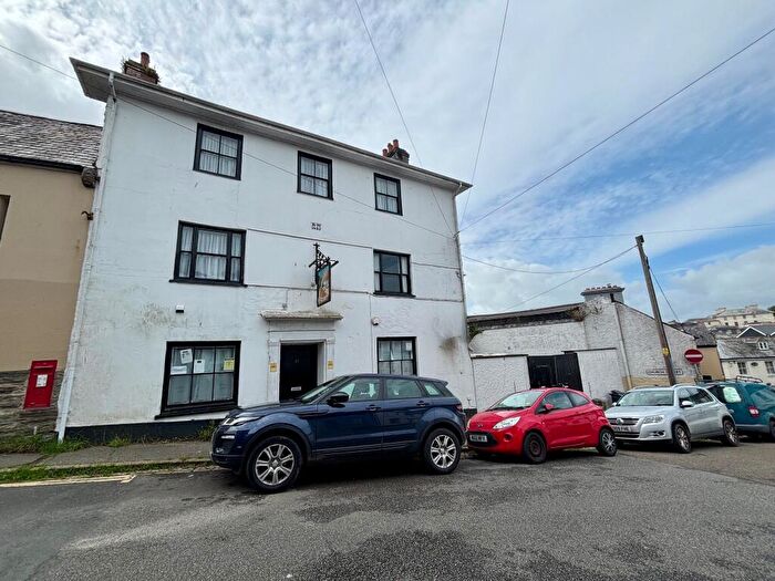 6 Bedroom End Of Terrace House For Sale In The Barley Sheaf, Church Street, Liskeard, Cornwall, PL14