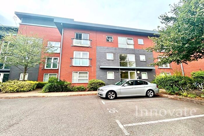 2 Bedroom Flat To Rent In Stone Street, Oldbury, B69