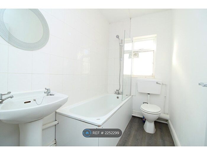 2 Bedroom Flat To Rent In Anerley Road, London, SE20