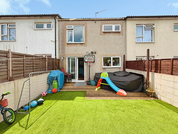 3 Bedroom Terraced House For Sale In Exton Close, Bristol, BS14