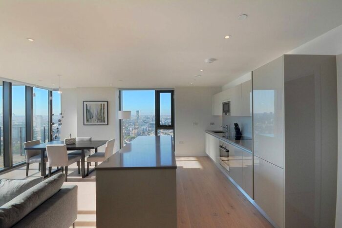 3 Bedroom Flat To Rent In St. Gabriel Walk, Elephant And Castle, SE1