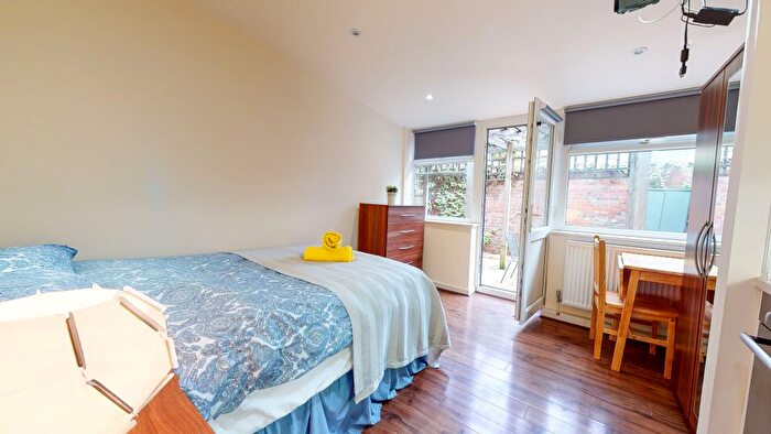 Studio To Rent In Balmoral Road, London, NW2