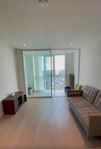 1 Bedroom Flat To Rent In Skygardens, Wandsworth Road, London, SW8