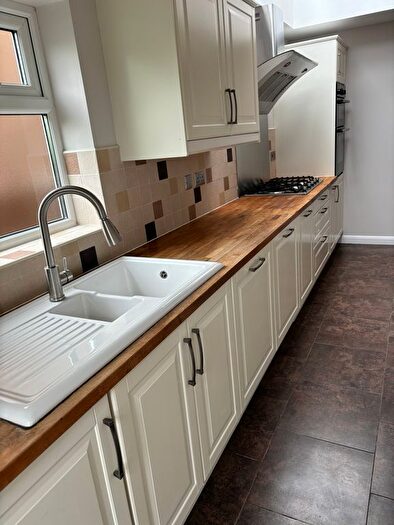 3 Bedroom Semi-Detached House To Rent In Nelson Close, Derby, DE3