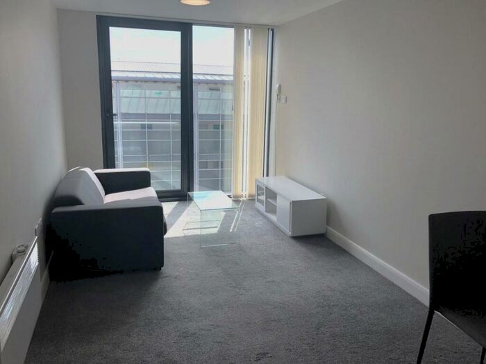 1 Bedroom Apartment To Rent In Victoria House, Skinner Lane, Leeds, West Yorkshire, LS7