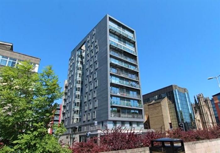 2 Bedroom Flat To Rent In Flat / Maxwell Street, Glasgow, G1