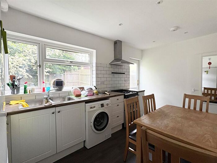 3 Bedroom Terraced House To Rent In Chesil Avenue, Nottingham, NG8