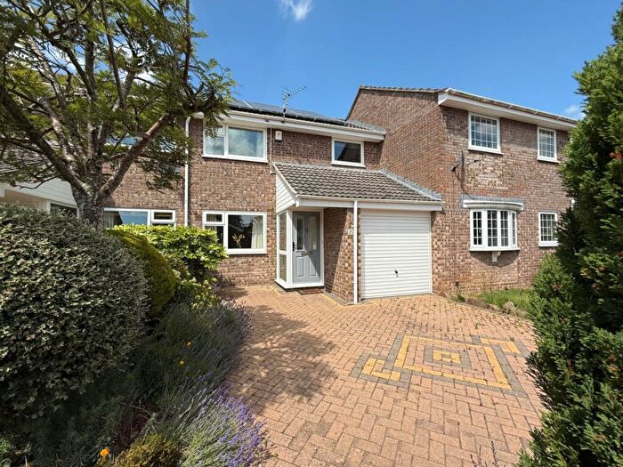3 Bedroom Terraced House For Sale In Tetbury Gardens, Nailsea, North Somerset, BS48